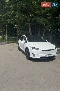 Tesla Model X 2018