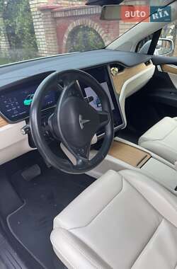 Позашляховик / Кросовер Tesla Model X 2018 в 