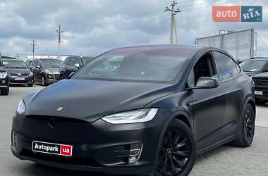 Tesla Model X 2019