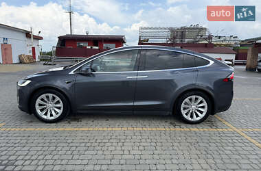 Позашляховик / Кросовер Tesla Model X 2017 в 