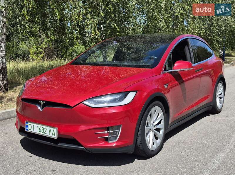 Внедорожник / Кроссовер Tesla Model X 2017 в 