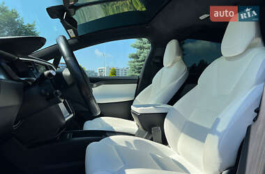 Внедорожник / Кроссовер Tesla Model X 2018 в 