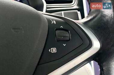 Позашляховик / Кросовер Tesla Model X 2017 в 