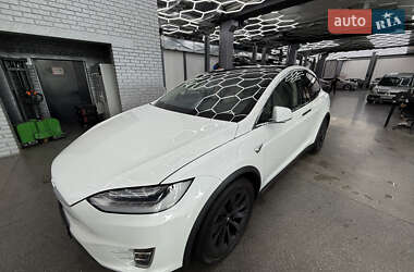 Внедорожник / Кроссовер Tesla Model X 2017 в 