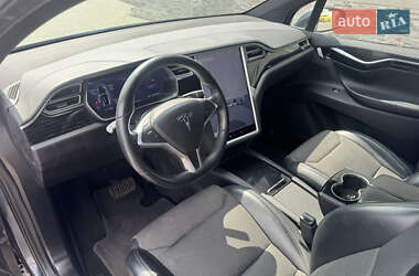 Позашляховик / Кросовер Tesla Model X 2017 в 