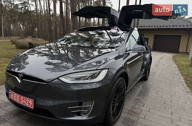 Внедорожник / Кроссовер Tesla Model X 2017 в 