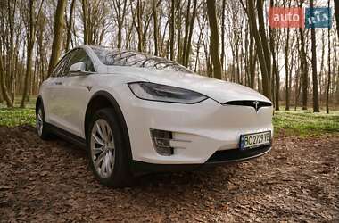 Позашляховик / Кросовер Tesla Model X 2019 в 