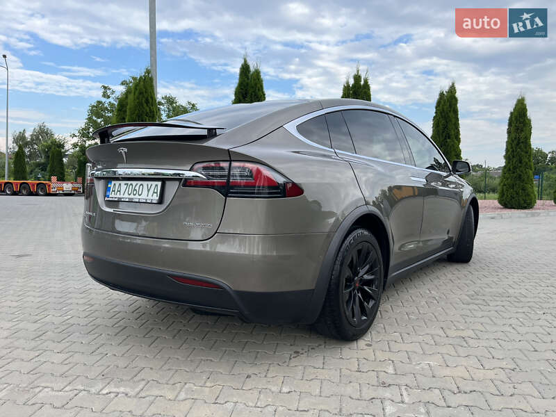 Внедорожник / Кроссовер Tesla Model X 2016 в Киеве фото 12 Внедорожник / Кроссовер Tesla Model X 2016 в Киеве