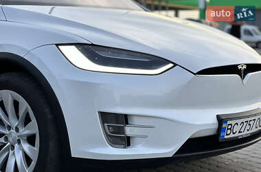 Внедорожник / Кроссовер Tesla Model X 2018 в 