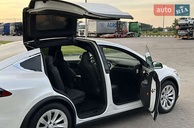 Внедорожник / Кроссовер Tesla Model X 2018 в 