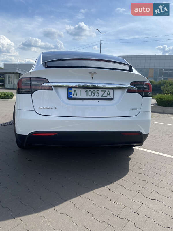 Позашляховик / Кросовер Tesla Model X 2017 в Харкові