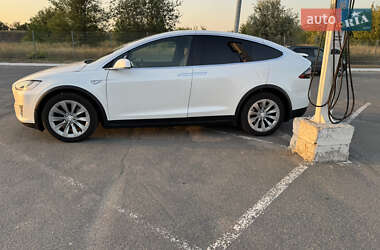 Внедорожник / Кроссовер Tesla Model X 2016 в 
