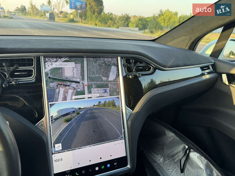 Позашляховик / Кросовер Tesla Model X 2016 в Дніпрі