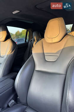 Внедорожник / Кроссовер Tesla Model X 2016 в 