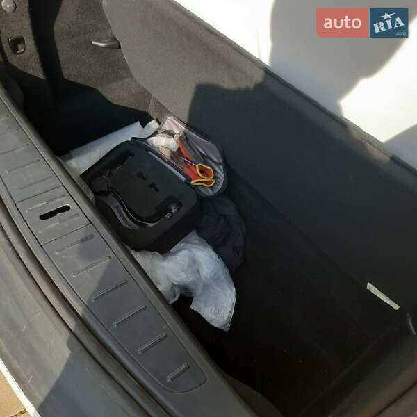 Внедорожник / Кроссовер Tesla Model X 2017 в Сумах