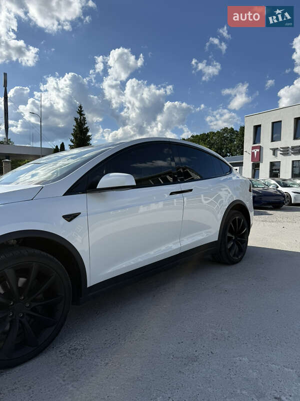 Внедорожник / Кроссовер Tesla Model X 2018 в Виннице