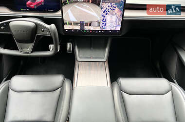 Позашляховик / Кросовер Tesla Model X 2024 в 