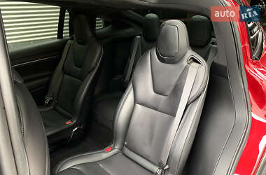 Позашляховик / Кросовер Tesla Model X 2024 в 