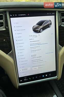 Позашляховик / Кросовер Tesla Model X 2016 в 