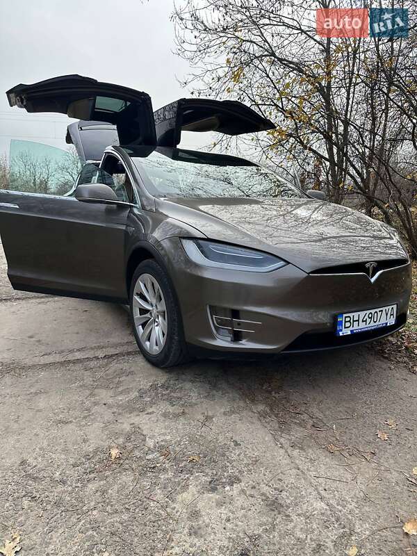 Внедорожник / Кроссовер Tesla Model X 2016 в Одессе фото 14 Внедорожник / Кроссовер Tesla Model X 2016 в Одессе