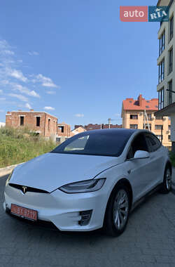 Внедорожник / Кроссовер Tesla Model X 2020 в 