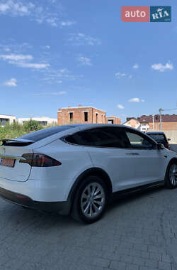 Внедорожник / Кроссовер Tesla Model X 2020 в 