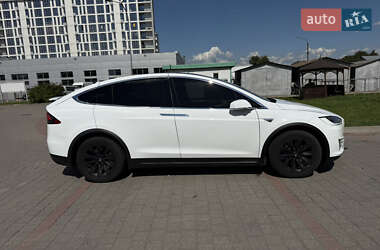 Позашляховик / Кросовер Tesla Model X 2016 в 