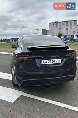 Внедорожник / Кроссовер Tesla Model X 2024 в 