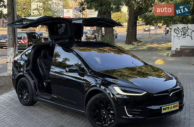 Внедорожник / Кроссовер Tesla Model X 2016 в 