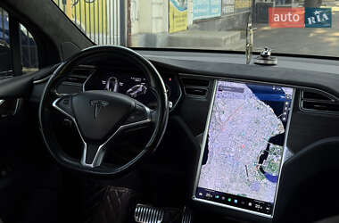 Внедорожник / Кроссовер Tesla Model X 2016 в 