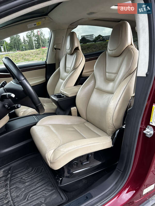 Позашляховик / Кросовер Tesla Model X 2016 в Стрию фото 11 Позашляховик / Кросовер Tesla Model X 2016 в Стрию