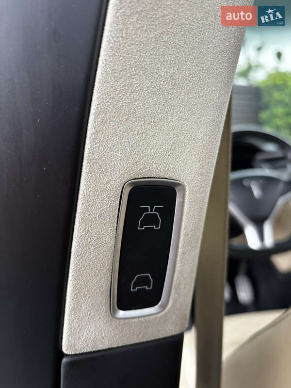 Позашляховик / Кросовер Tesla Model X 2016 в Стрию фото 21 Позашляховик / Кросовер Tesla Model X 2016 в Стрию