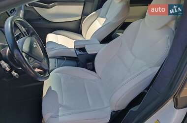 Внедорожник / Кроссовер Tesla Model X 2018 в 