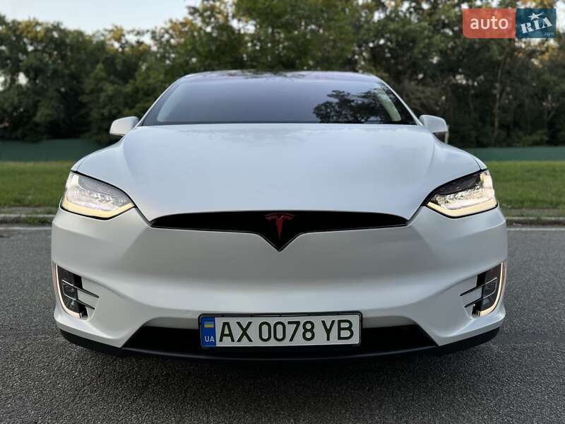 Позашляховик / Кросовер Tesla Model X 2018 в Києві