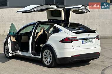 Tesla Model X 2017