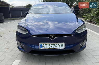 Позашляховик / Кросовер Tesla Model X 2016 в 
