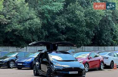 Позашляховик / Кросовер Tesla Model X 2022 в 