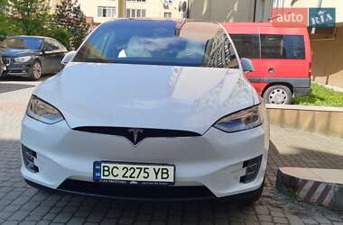 Позашляховик / Кросовер Tesla Model X 2019 в 