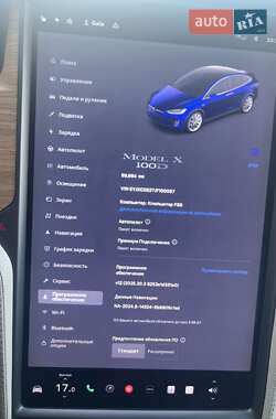 Позашляховик / Кросовер Tesla Model X 2018 в 