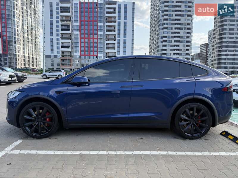 Позашляховик / Кросовер Tesla Model X 2020 в Києві