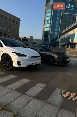 Внедорожник / Кроссовер Tesla Model X 2016 в 