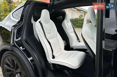 Внедорожник / Кроссовер Tesla Model X 2016 в 
