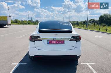Позашляховик / Кросовер Tesla Model X 2018 в 