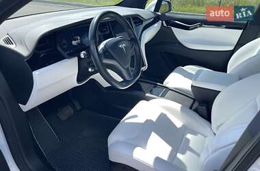 Позашляховик / Кросовер Tesla Model X 2018 в 