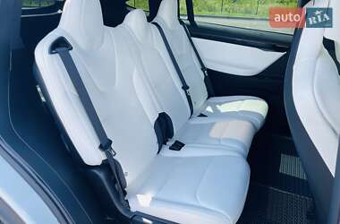 Позашляховик / Кросовер Tesla Model X 2018 в 