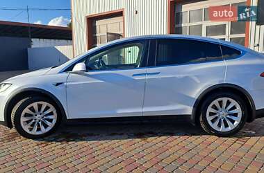 Внедорожник / Кроссовер Tesla Model X 2018 в 