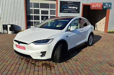Внедорожник / Кроссовер Tesla Model X 2018 в 