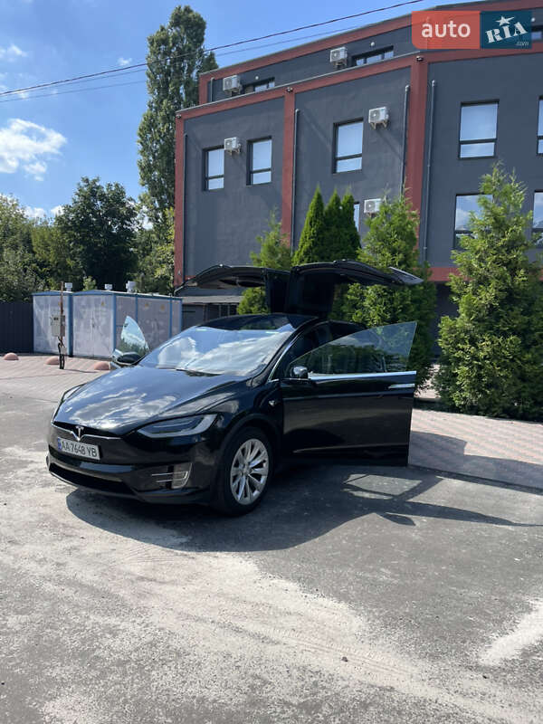 Tesla Model X 2018