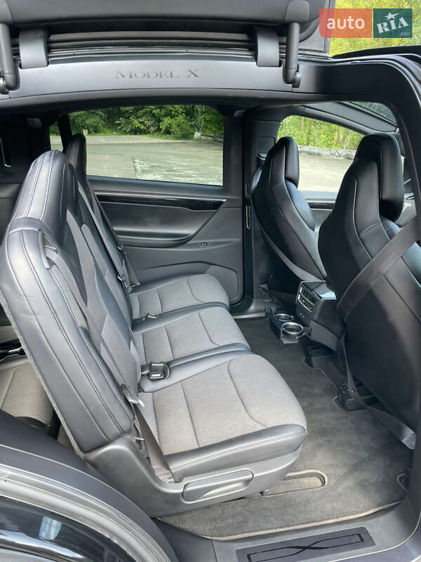 Позашляховик / Кросовер Tesla Model X 2018 в Києві