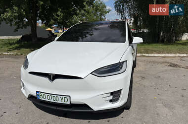 Внедорожник / Кроссовер Tesla Model X 2018 в 